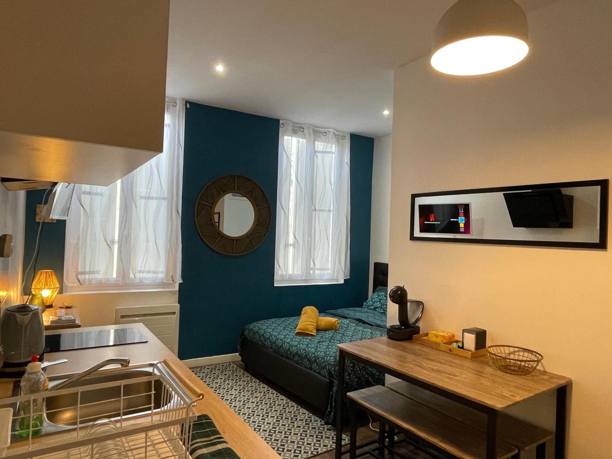 Chez Jean-Yves Et Zoe - La Boheme - Au Calme, Tres Propre, Proche Parkings Apartment Ниор Екстериор снимка